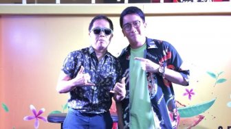 Manggung Bareng Sandhy Sondoro, Pierre Fitz Petik Banyak Ilmu