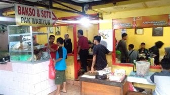 Warung Bakso Ini Menyimpan Sepotong Kisah SBY dan Ani Yudhoyono