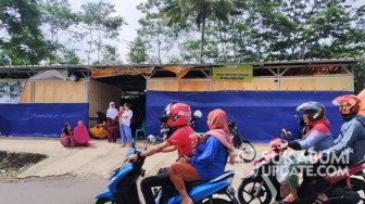 Lebaran Pilu Korban Tanah Bergerak di Sukabumi