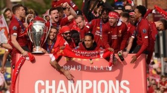 Nikmati Parade Liverpool Juara Liga Champions, Van Dijk : Ini Luar Biasa