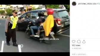 Viral Polisi Cirebon Joget ala Black Pink Hibur Pemudik