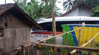 Bawa Bus AKAP untuk Mudik, Sopir Ini Bikin Geger Tetangga