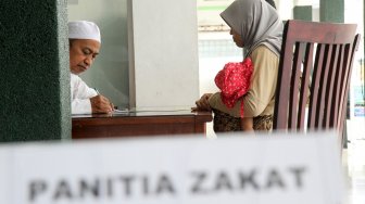 Tata Cara, Hitungan, dan Doa Lengkap Membayar Zakat Fitrah