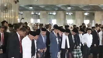 Jokowi Salat Ied di Masjid Istiqlal