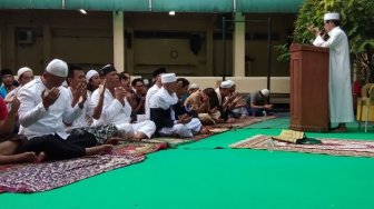 Khawatir Kondisi Kesehatan, Keluarga Berharap Eggi Sudjana Segera Bebas