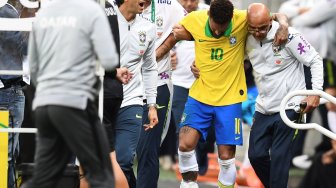 Alami Cedera Parah, Ekspresi Neymar Kesakitan Malah Jadi Meme Kocak