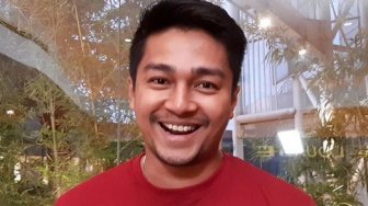 Deva Mahenra Tak Siapkan THR Lebaran Buat Keluarga, Kenapa?