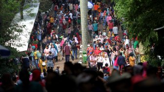 Hari Kedua Lebaran, Ragunan Dipadati 121.000 Pengunjung