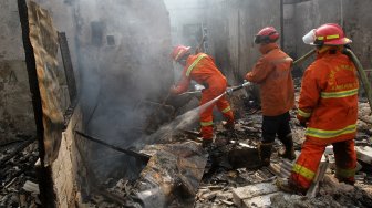 Tim Labfor Polda Jatim Fokus Selidiki Lantai Tiga Pasar Comboran Baru Barat