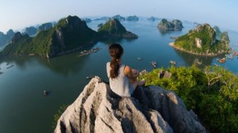 Bingung Liburan Ke Mana Coba 5 Destinasi Wisata Vietnam Yang Murah Meriah<script async src=