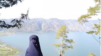 Menyisir Perairan Magis Danau Laut Tawar di Takengon Aceh