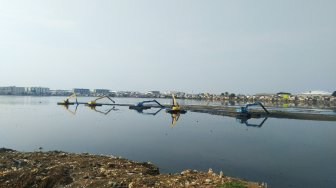 Warga Kampung Muara Baru Klaim Tak Pernah Buang Sampah di Waduk Pluit Lagi