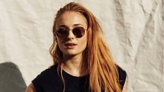 Ini Alasan Sophie Turner dan Joe Jonas Tunda Punya Momongan