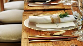 Tampil Elegan di Meja Makan: Kuasai 10 Aturan Penting Ini