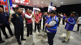 Tengah Malam Jonan Blusukan ke SPBU di Jalur Tol Trans Jawa