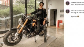 Nikita Mirzani Rupanya Fasih Tunggangi Moge BMW R Nine T