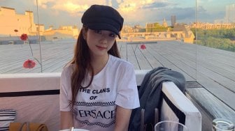 Bikin Penampilan Makin Stylish, Ini Deretan Topi Kece Jisoo BLACKPINK