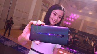 Oppo Reno 10x Zoom Mulai Dijual Secara Offline