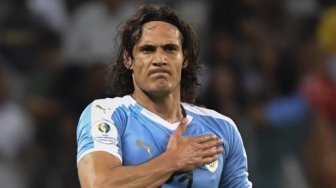 Jalani Karantina, Cavani Dipastikan Belum Perkuat MU di St James Park