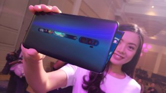 Oppo Reno Meluncur, Oppo F Dikubur