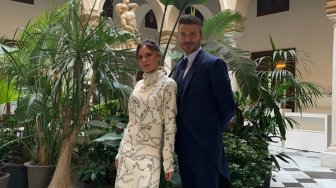 2 Dekade Usia Pernikahan, Victoria Beckham Liburan Romantis Bareng Suami