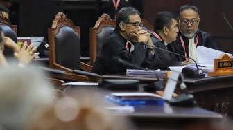 Belum Rapi, Tim Hukum Prabowo Tarik 30 Boks Kontainer Alat Bukti