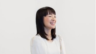 Duh, Wanita Ini Mengklaim Marie Kondo Telah Mencuri Idenya