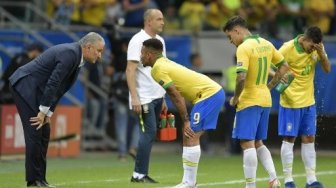 Dua Gol Brasil Dianulir VAR, Tite Tidak Komplain