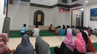 Deddy Corbuzier Mualaf, Masjid Al-Mbejaji Gelar Salat Jumat Kali Pertama