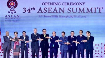 Presiden Jokowi Hadiri KTT ke-34 ASEAN di Thailand