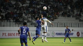 Ricuh di Balikpapan, Suporter PSIM Yogyakarta Jatuh dan Patah Tulang