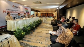 Suasana Rapat Umum Pemegang Saham Tahunan (RUPST) PT Arkadia Digital Media Tbk (DIGI) di Hotel Century Park, Senayan, Jakarta. Senin (24/6). [Suara.com/Muhaimin A Untung]