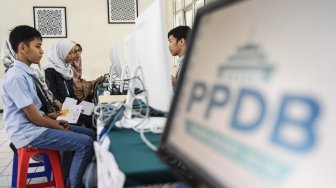 Sistem Zonasi SMP Negeri Dikeluhkan warga Gebang Putih Surabaya