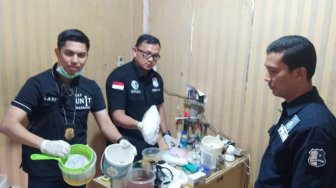 Pabrik Sabu Rumahan di Jakbar Bisa Produksi Hingga 500 Gram per Minggu