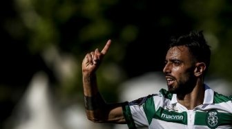 Beri Sinyal Ini, Fernandes Segera Merapat Ke Manchester United?