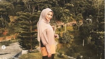 5 Gaya Cantik ala Citra Kirana yang Baru Mantap Berhijab