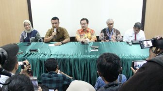Wali Kota Surabaya Membaik, Tapi Masih Makan Menggunakan Selang Sonde