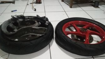 Berniat Hapus Cat Pakai Api, Wujud Pelek Motor Ini Diluar Ekspektasi