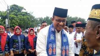 Dikunjungi Anies, Petugas PPSU Selha Minta Nasi Padang dan Roti