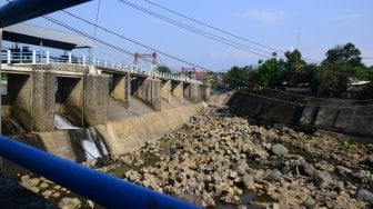 Debit Air Ciliwung di Bendung Katulampa Capai Titik Terendah Nol Centimeter