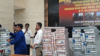 Tumpukan Duit Rp 173 Miliar Hasil Korupsi Eks Dirut PT PLN Nur Pamudji