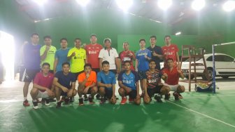 Usir Penat Jelang Indonesia Open, Tim Ganda Putra ke Solo