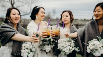 Mimpi Jadi Nyata, Pengantin Wanita Sajikan Bubble Tea di Hari Pernikahan