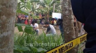 Warga Sukorejo Digemparkan Temuan Jasad Menggantung di Pohon Sirsak