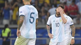 Ekspresi Lionel Messi usai Argentina dikalahkan Brasil saat Pertandingan semifinal Copa America antara Brasil melawan Argentina di Stadion Estadio Mineirao, Brasil, Rabu (3/7). [Douglas Magno / AFP]