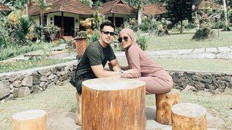 Harmonis, Ini 5 Momen Liburan Romantis ala Olla Ramlan dan Aufar Hutapea