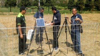 Alat Pengukur Cuaca Otomatis Dipasang BMKG di Dataran Tinggi Dieng