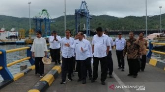 Perbaiki Pelabuhan Bitung Jadi Cara Jokowi Hidupkan Wilayah Timur