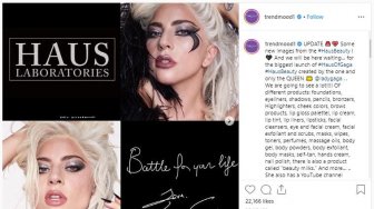 Jualan Makeup, Lady Gaga Pakai Anting Karya Rinaldy Yunardi