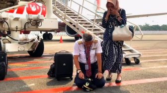 Bikin Terharu, Video Penerbangan Terakhir Pilot Senior Ini Viral